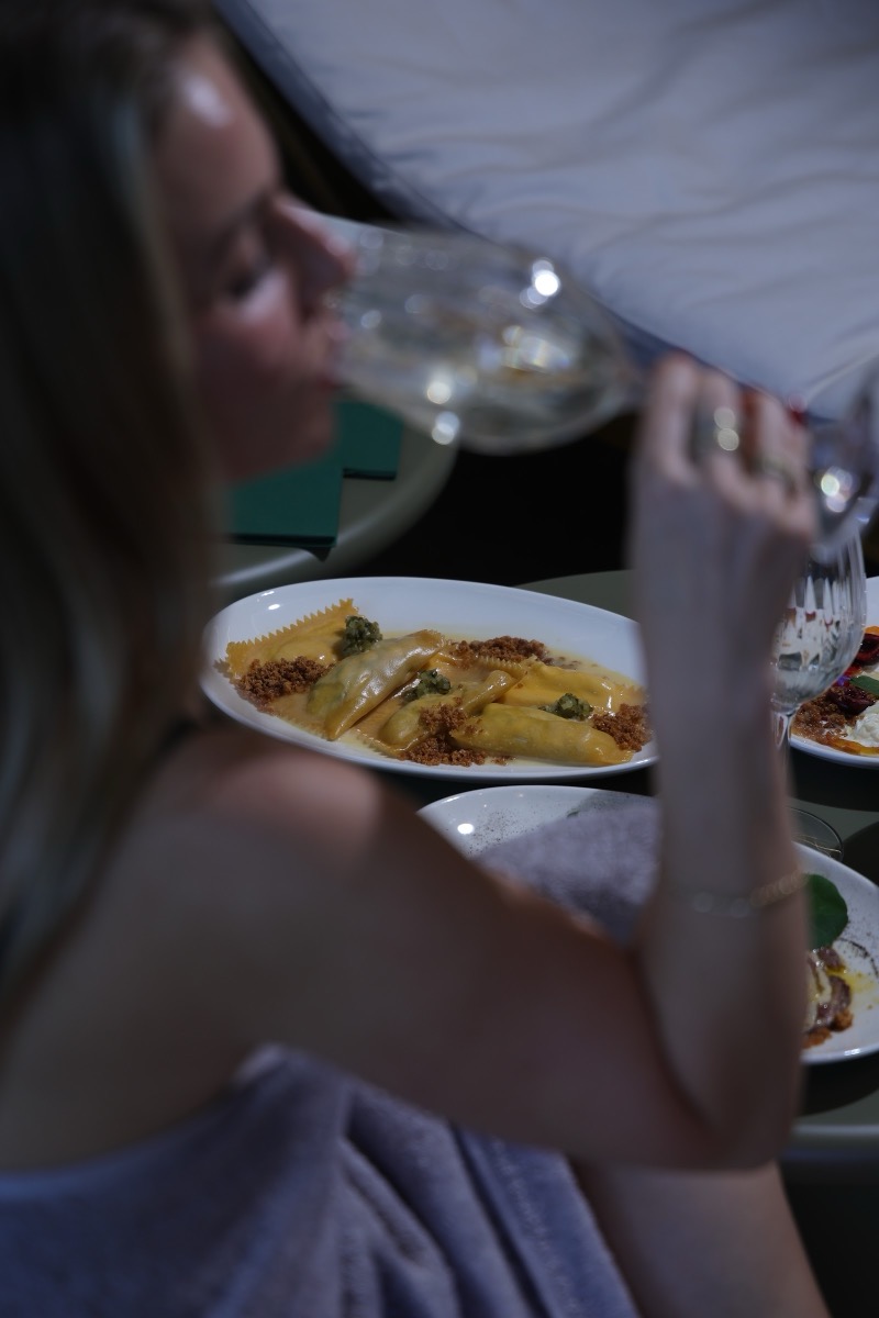 Jedzenie z restauracji w strefie wellness PONTI
